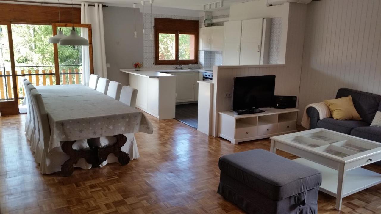 Amplio Apartamento Con Piscina En Llivia Zewnętrze zdjęcie