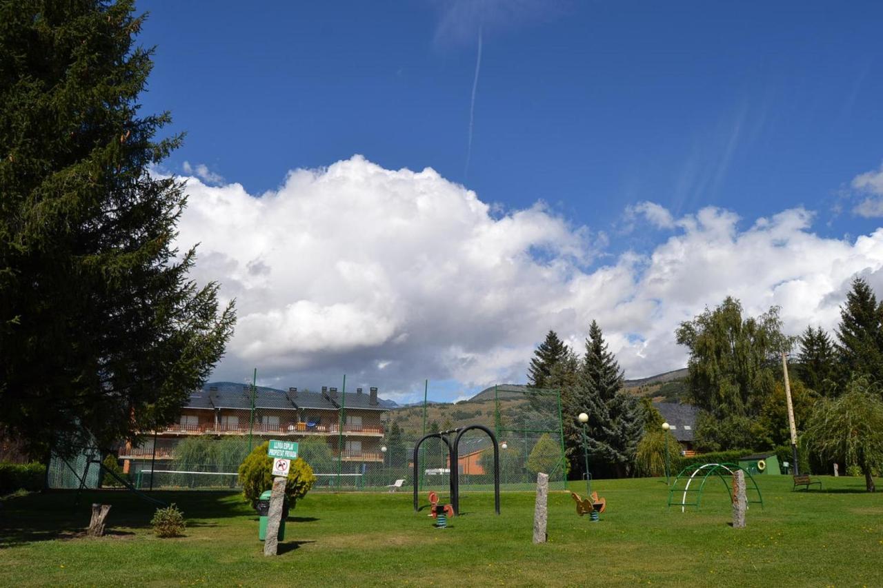 Amplio Apartamento Con Piscina En Llivia Zewnętrze zdjęcie